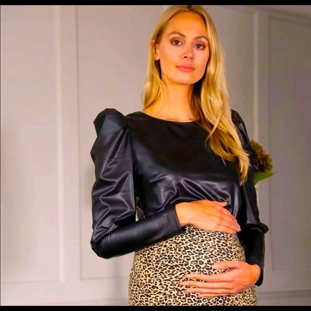 Faux leather blouse 💖
